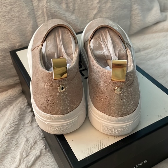 NWT J/SLIDES GIA Light Gold Metallic Suede Sneaker - Picture 10 of 14